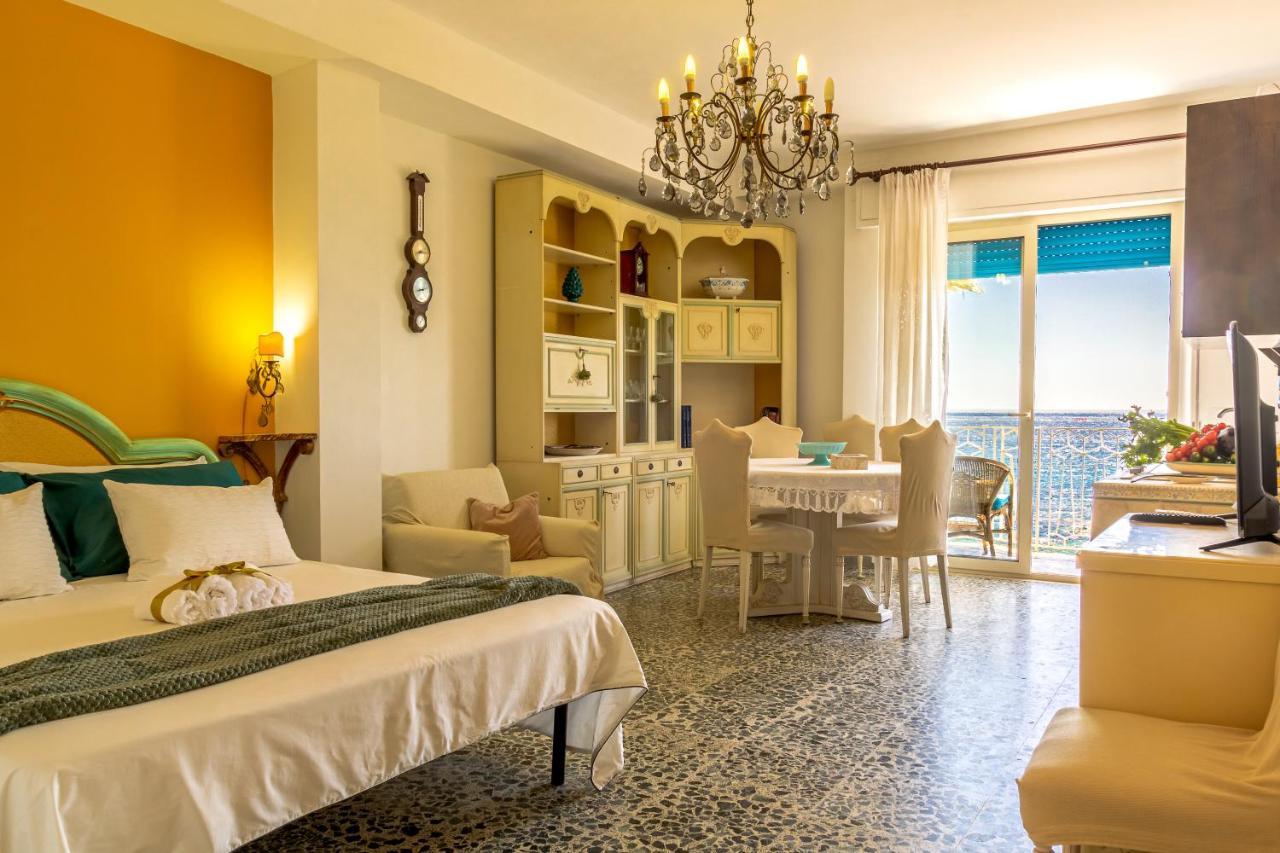 Brezza Di Mare Apartman Giardini-Naxos Kültér fotó