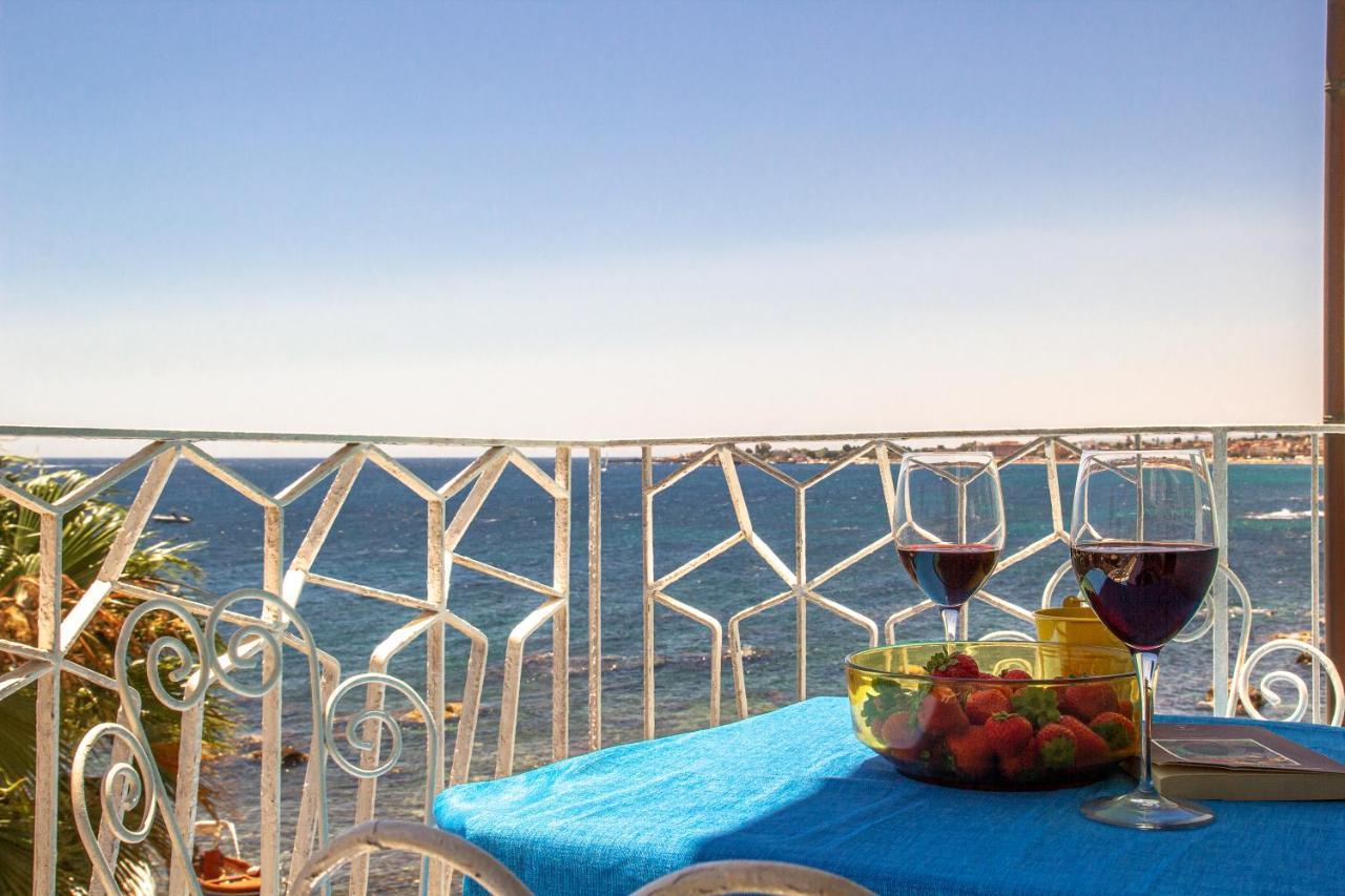 Brezza Di Mare Apartman Giardini-Naxos Kültér fotó